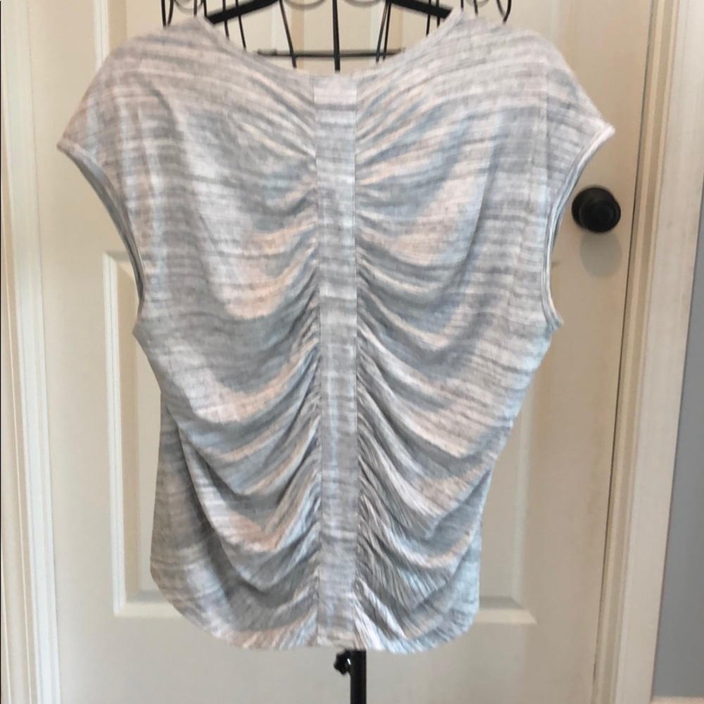 Reebok tee - Picture 3 of 3